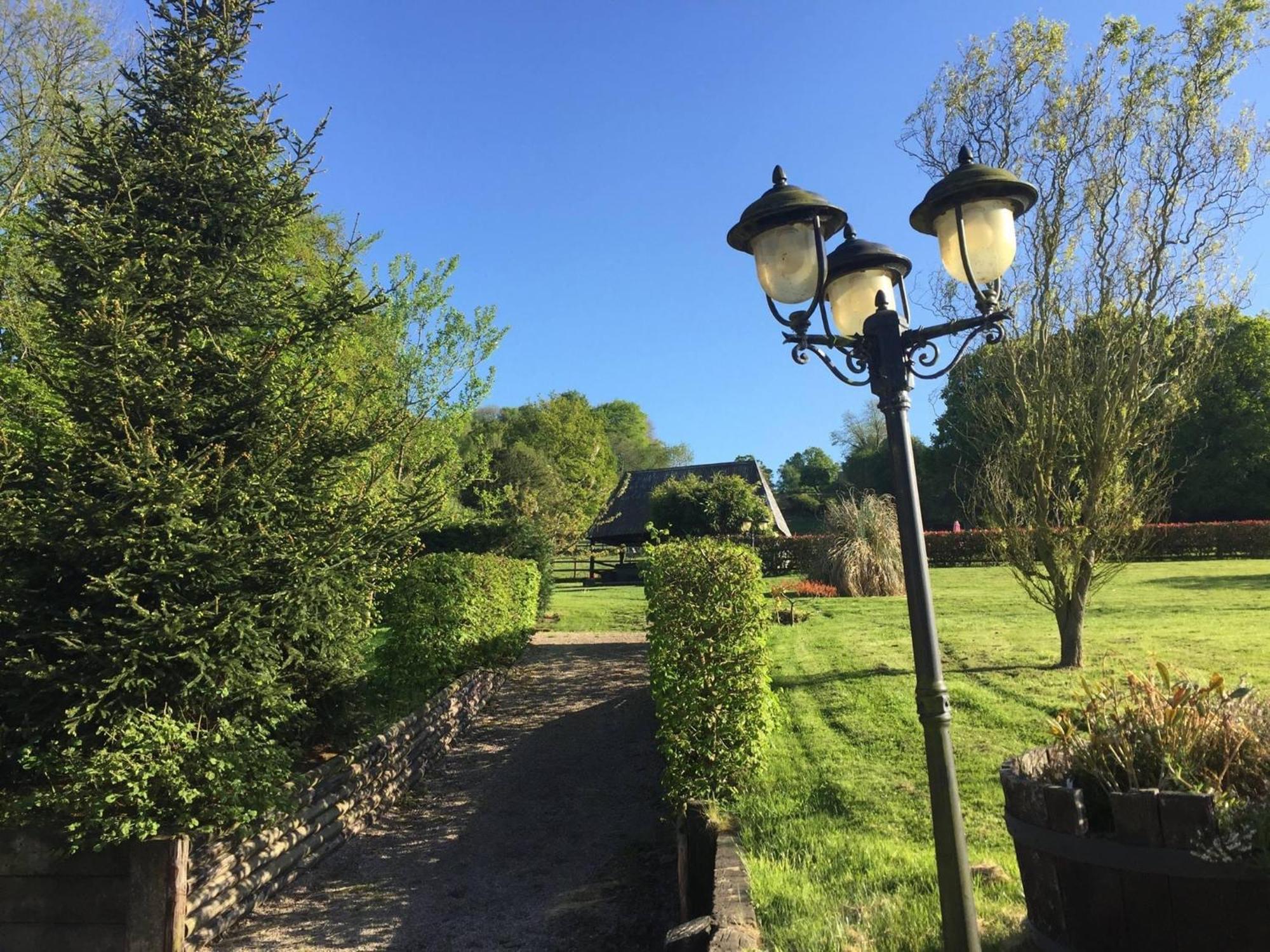Bed and Breakfast Le Champ Des Possibles Manerbe Экстерьер фото